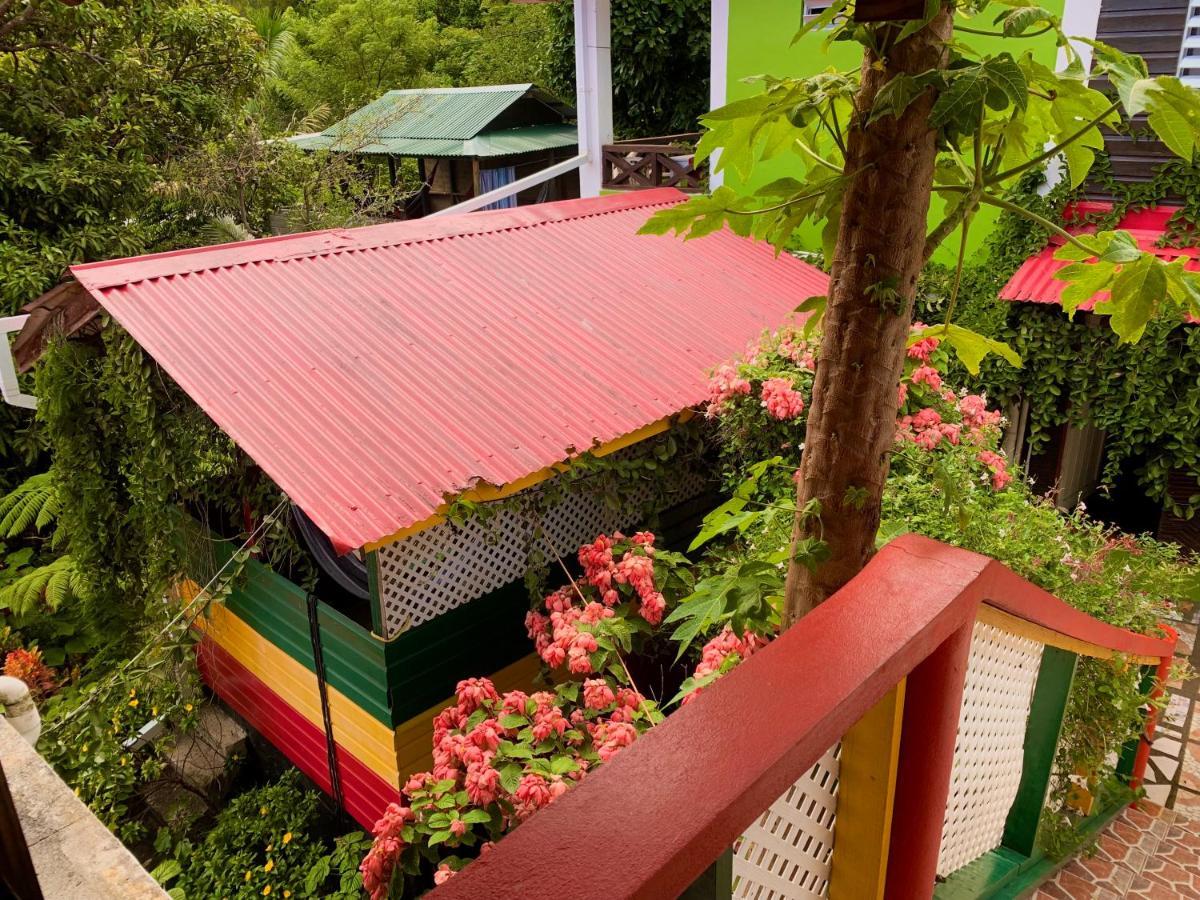 روسو Le Petit Paradis المظهر الخارجي الصورة