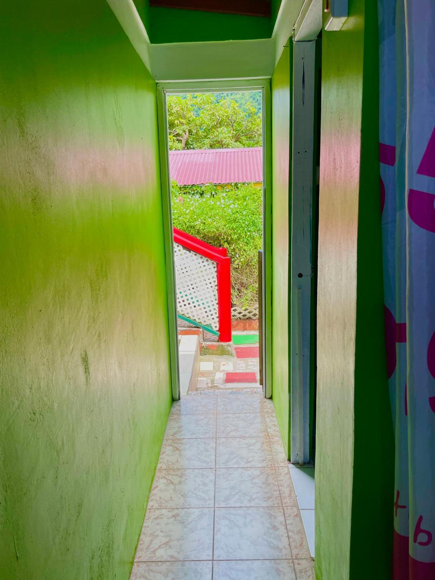 روسو Le Petit Paradis المظهر الخارجي الصورة